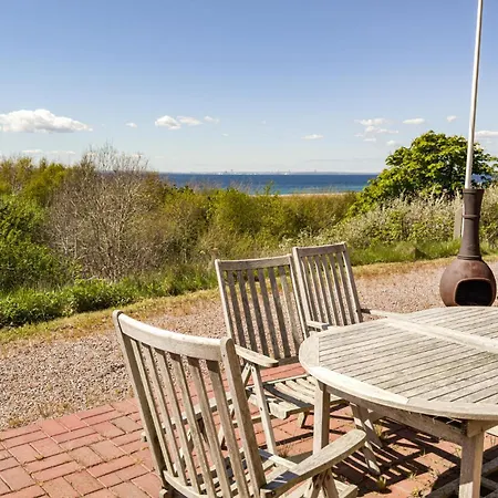 Feriehus Awesome In With House Sea View