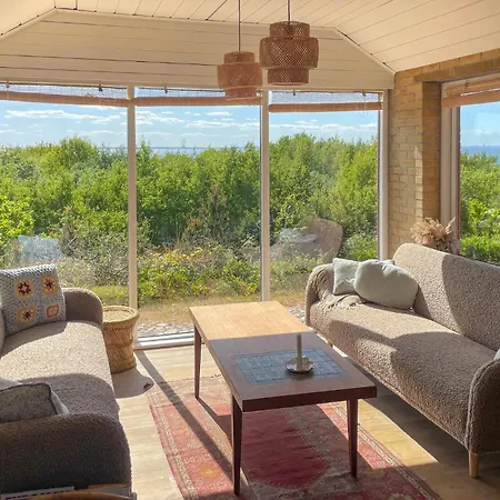 Awesome In With House Sea View